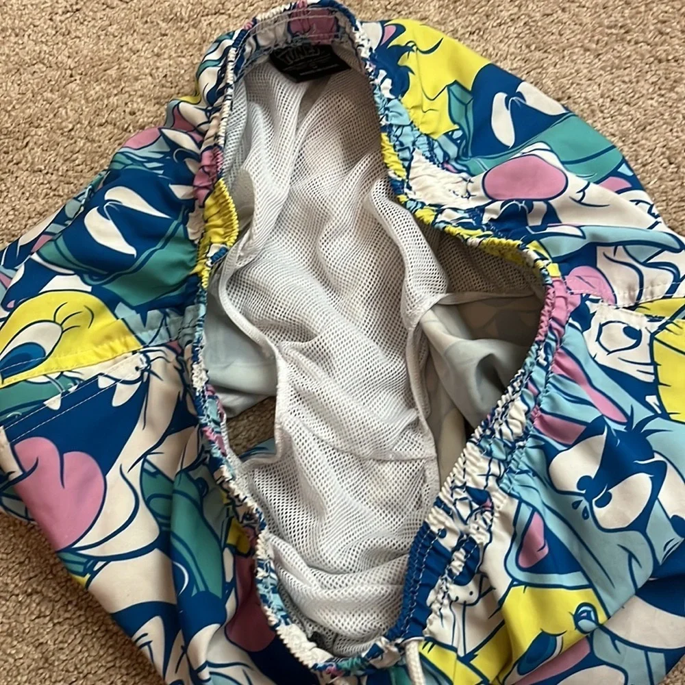 Looney Tunes swim trunks size M